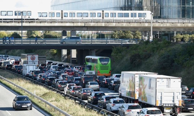 Danish bridges closed due to ‘major police operation’