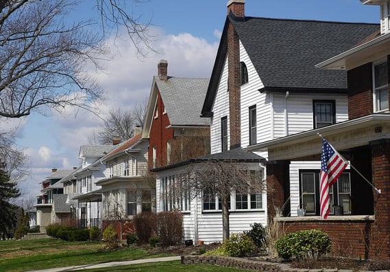 Mortgage rates slide as echoes of 2006 haunt the housing market