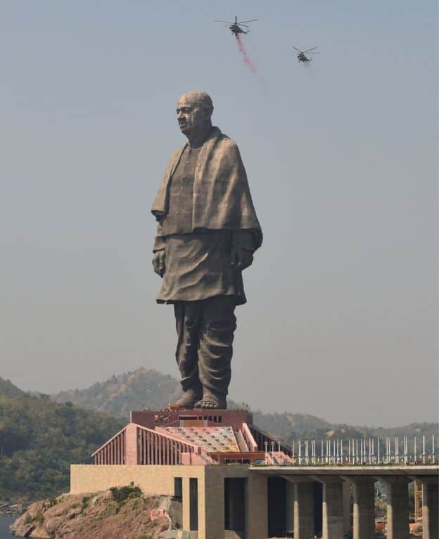 India relocates crocodiles at world's tallest statue in Gujarat ...