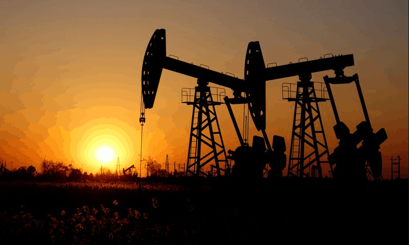 Oil falls as U.S. adds rigs; still set for best January in 14 years