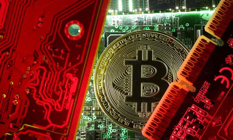 Bitcoin steadies, but on track to close out the week in the red