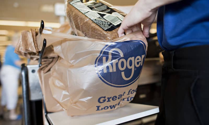 Kroger shares on track for worst day in a year after earnings fall short