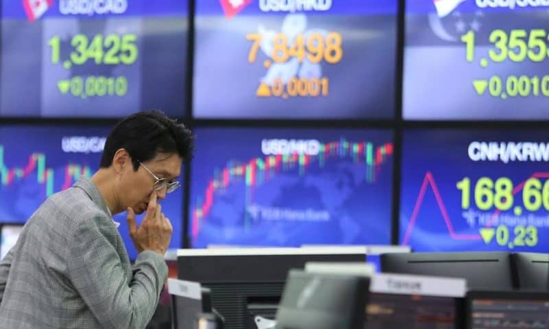 Asian Stocks Rise as US, China Resume Trade Talks