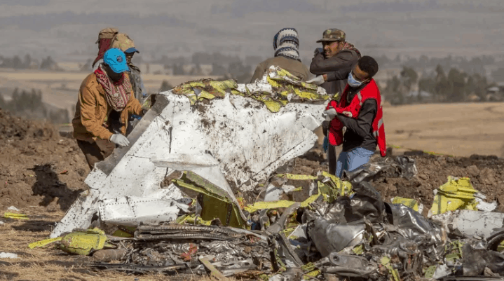 Boeing accidentally made 737 MAX alert optional, denies safety risk