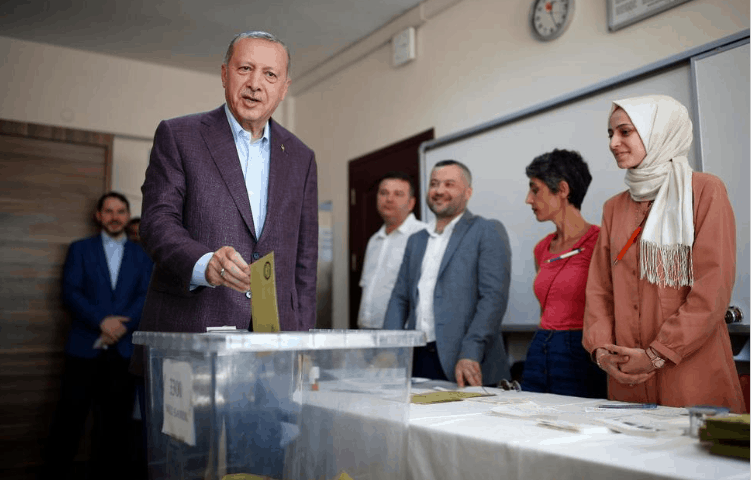 For Turkey’s Erdogan, a Challenge in Former Stronghold