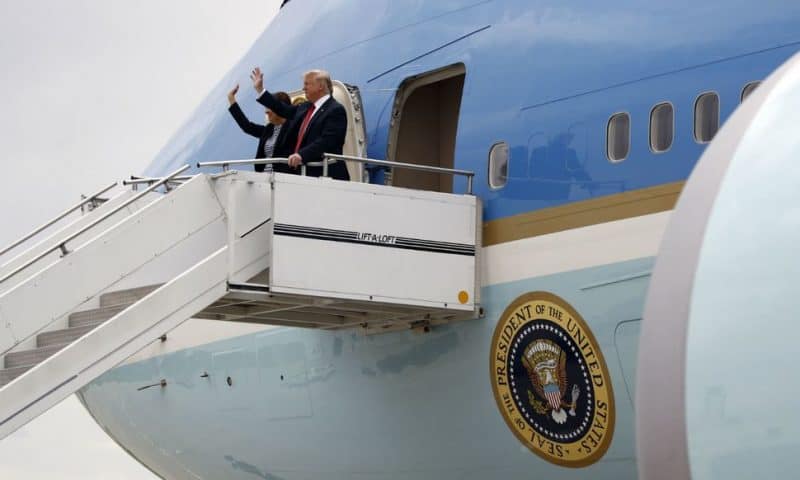 Trump Reveals New Mock-Up of Air Force One Design