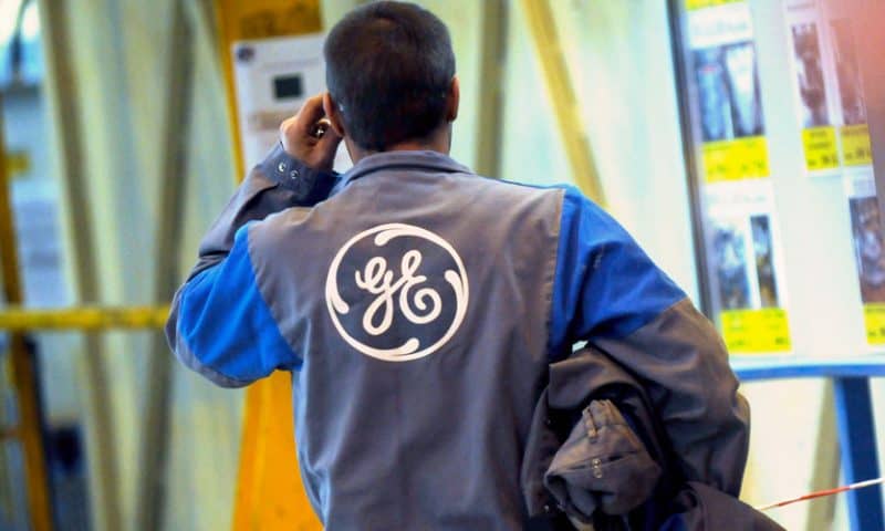 GE loses a bull, and stock falls