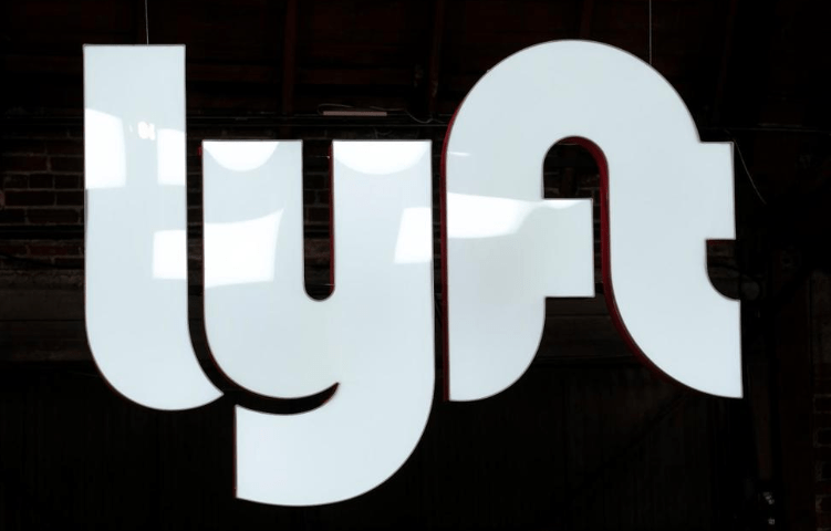 Lyft Posts Losses Despite Revenue Growth, Improves Outlook