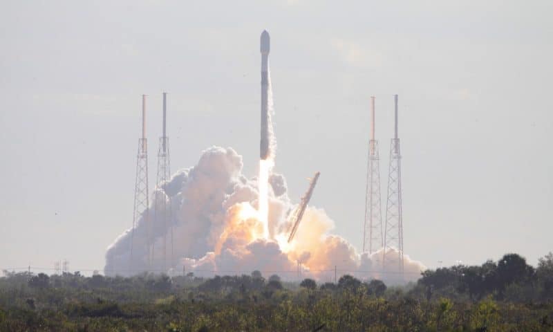 SpaceX boosts 60 more Starlink satellites into orbit after weather delays