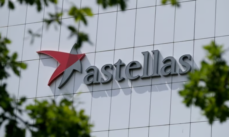 Astellas keeps the big buyouts rolling, inking $5.9B Iveric takeover ahead of FDA eye disease ruling