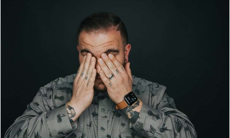 Unusual days signal rising migraine risk