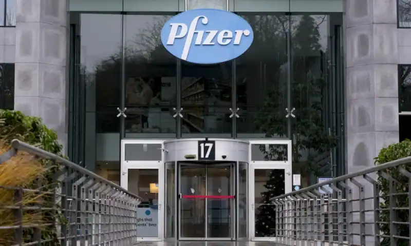 Pfizer Makes $530M Vaccine Play With Novavax Deal After Rumors of BioNTech Pullback