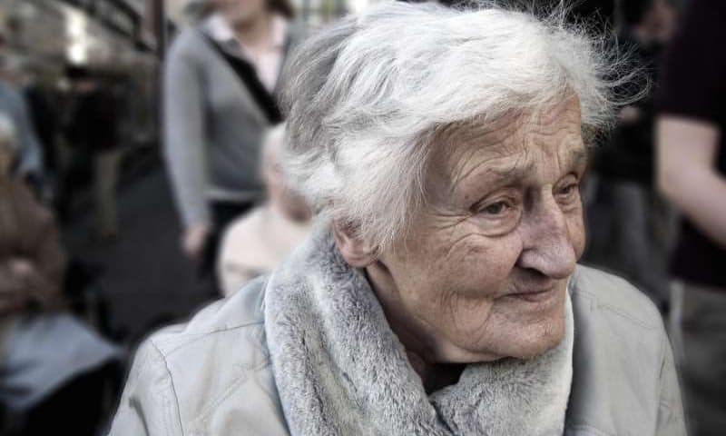 Sex differences in dementia risks reveal stronger cognitive impacts in women